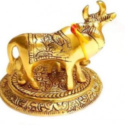 Metal Golden Kamdhenu Cow With Calf Statue – Vastu Product